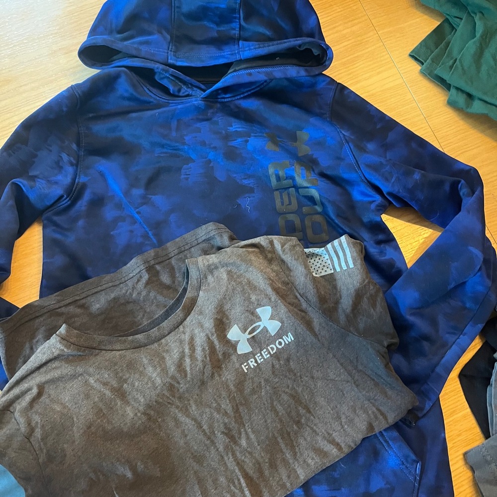 Boys Under Armour UA Lot Hoodie Sweatshirt & T-Shirt Youth Medium - Picture 1 of 7